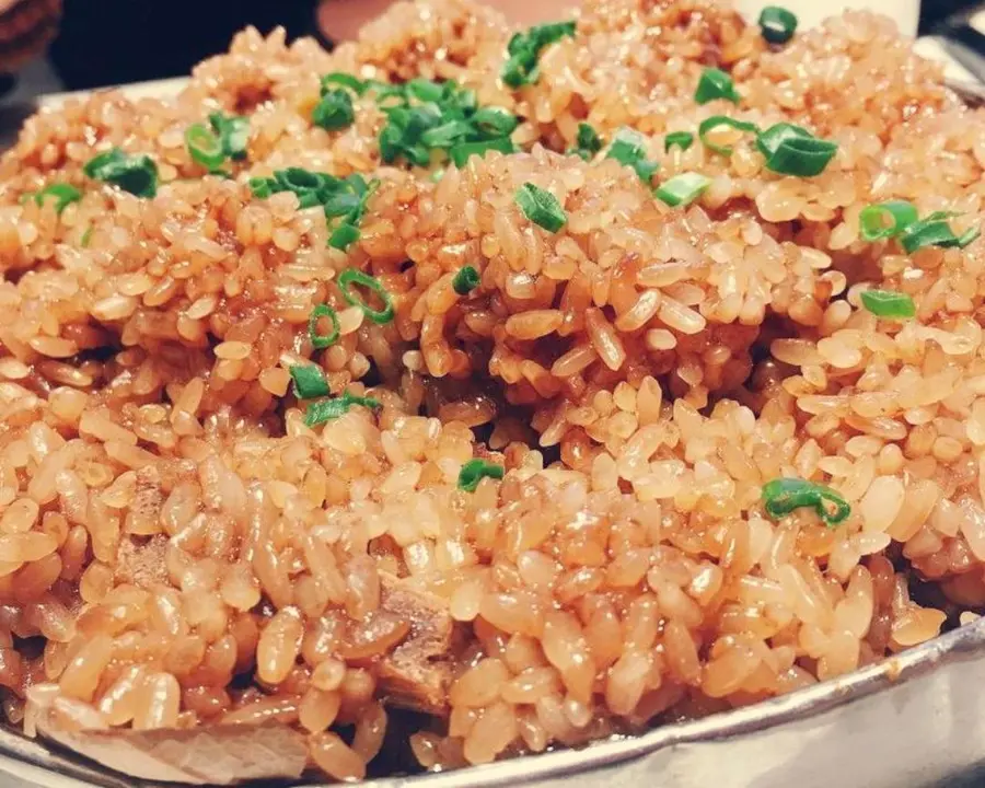 Family version of steamed pork ribs with glutinous rice