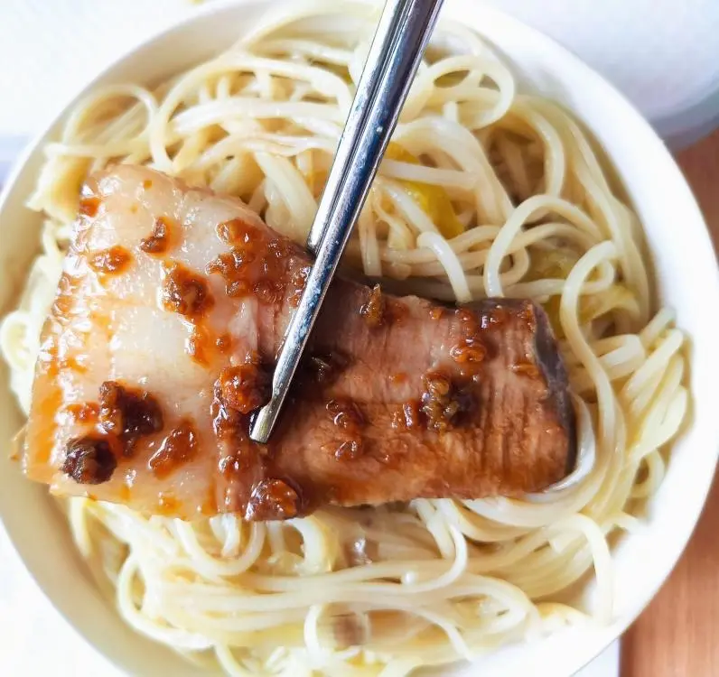 Simple, easy-to-make, fragrant but not greasy white meat with garlic (boiled pork) step 0