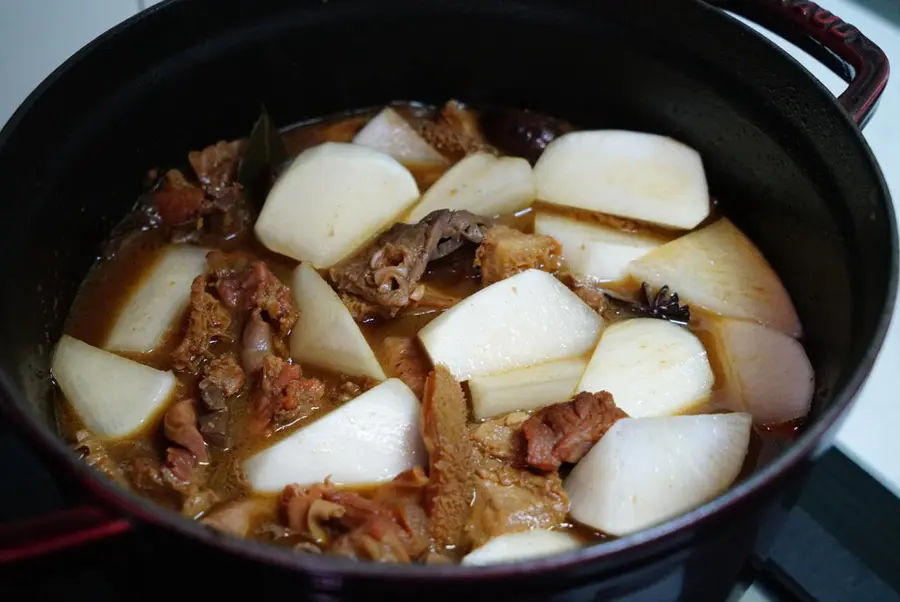 Cantonese radish beef offal pot step 0