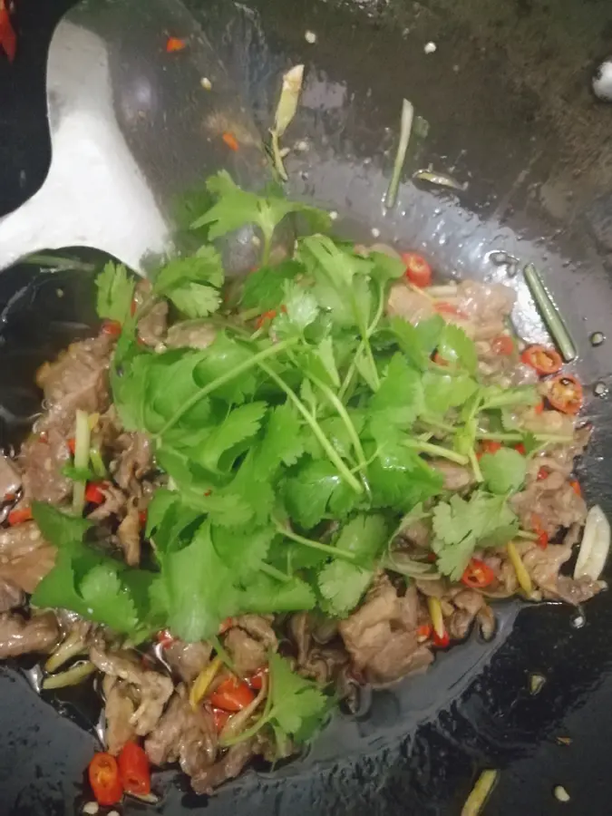 Stir-fried beef (super delicious that can also be made by whites!!) ï¼‰ step 0