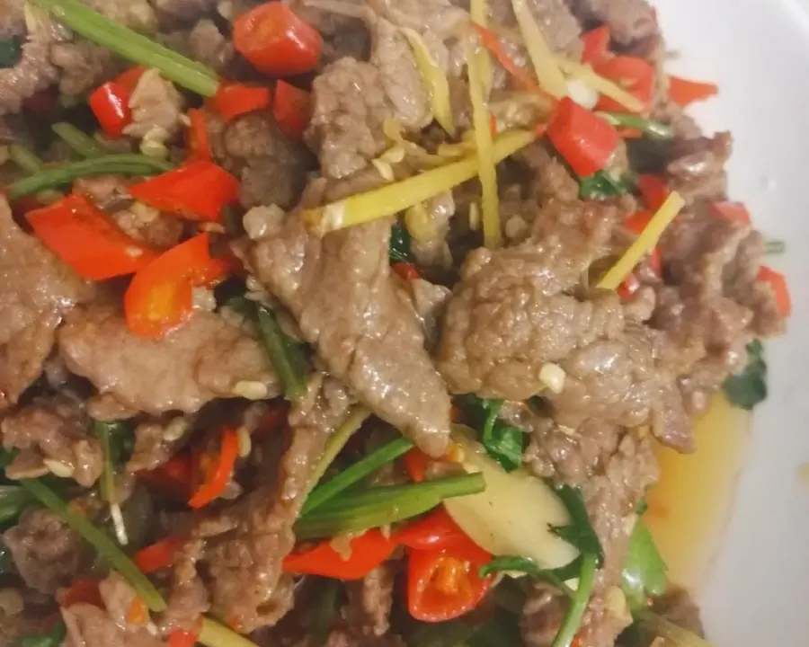 Stir-fried beef (super delicious that can also be made by whites!!) ）