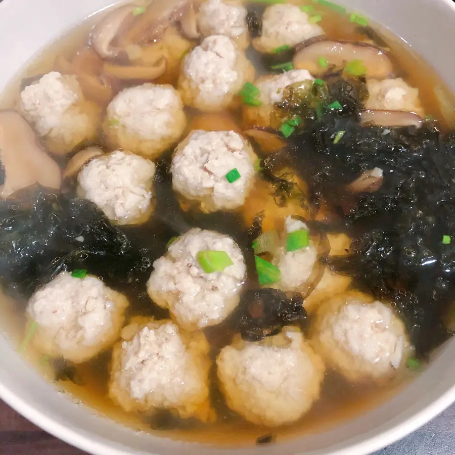 The pork meatball soup  is super delicious  step 0