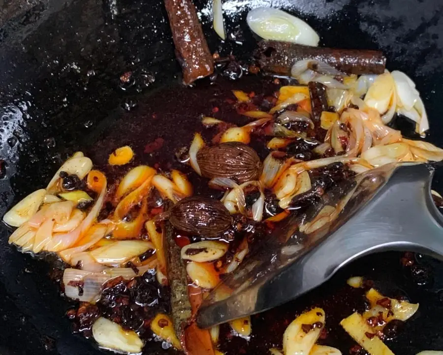 A braised beef brisket pot that can eat three bowls of rice step 0