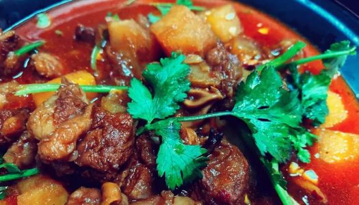 A braised beef brisket pot that can eat three bowls of rice