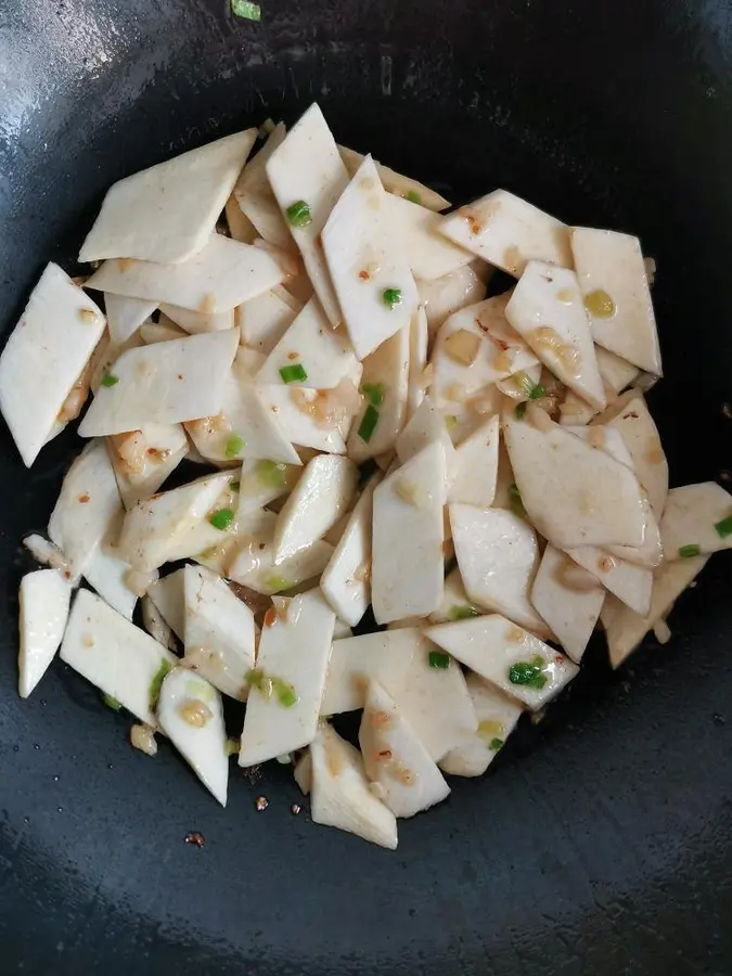 Stir-fried beef with white sauce step 0