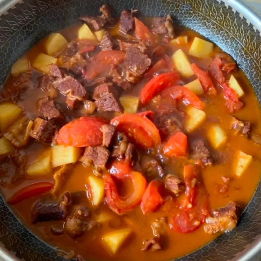 Gold medal  stewed brisket with tomatoes and potatoes step 0