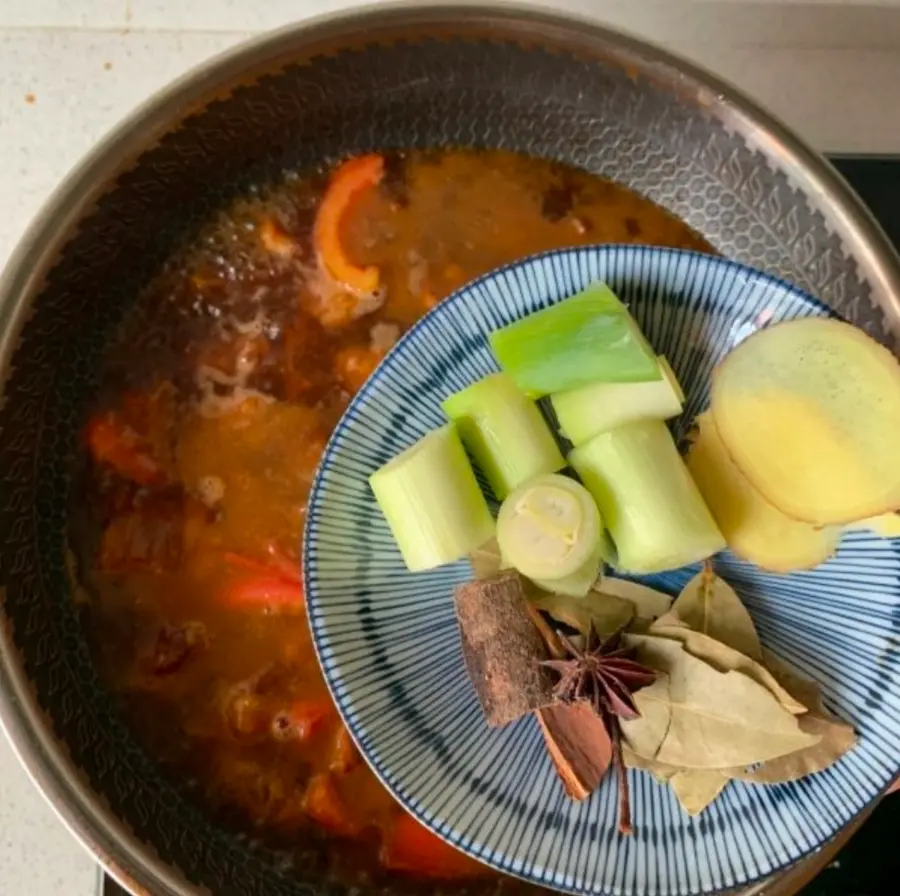 Gold medal  stewed brisket with tomatoes and potatoes step 0