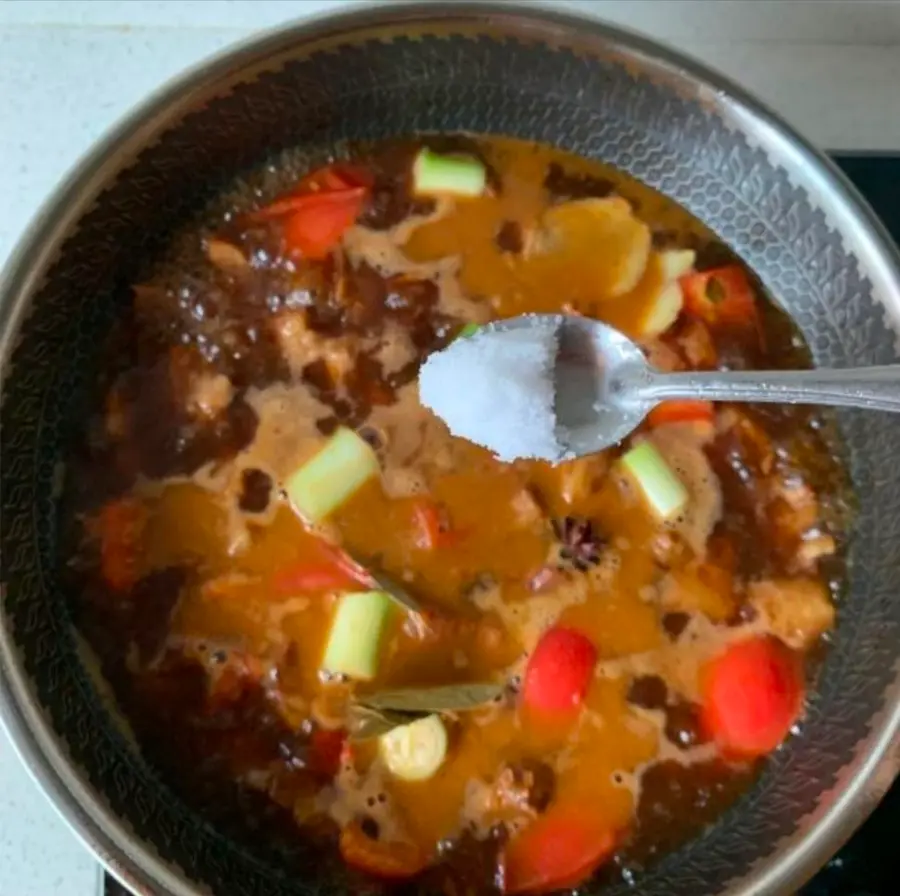 Gold medal  stewed brisket with tomatoes and potatoes step 0