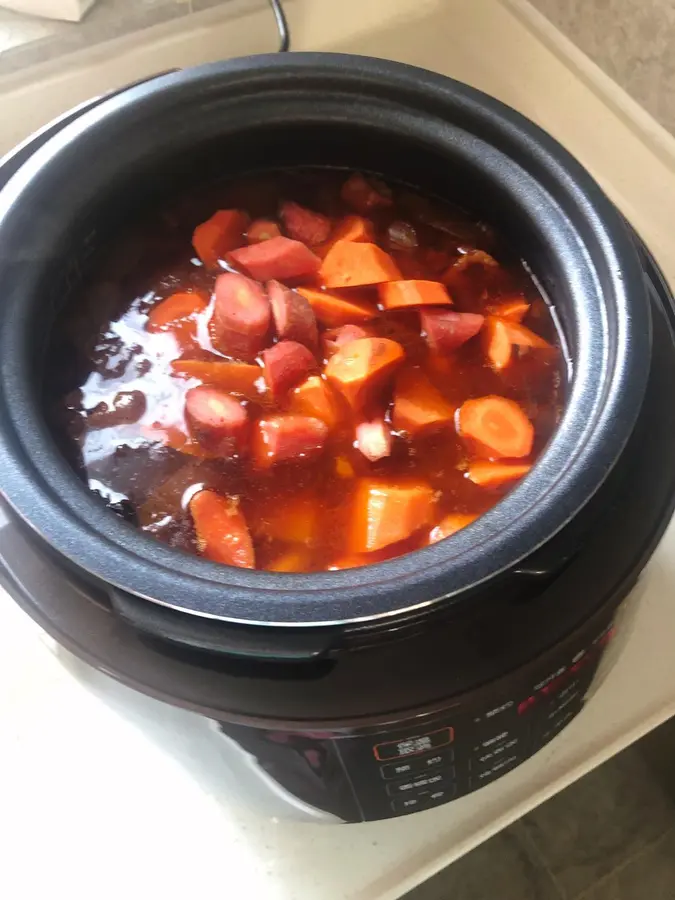 Beef brisket stew with tomato (electric pressure cooker version) step 0