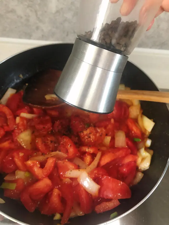 Beef brisket stew with tomato (electric pressure cooker version) step 0