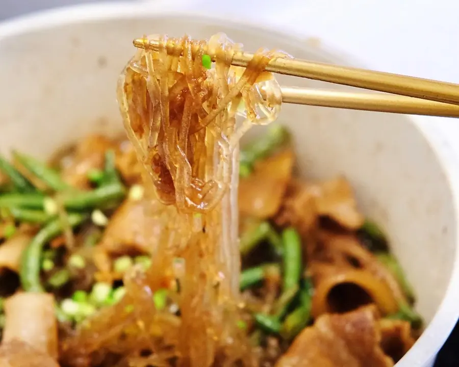 Giant fragrant pork belly stewed noodles!! Vermicelli is better than meat!! step 0