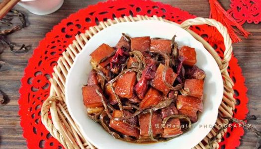 ㊙️ New Year's flavor! !️ braised pork with dried beans! !️ Fat but not greasy