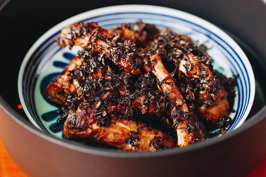 Steamed pork ribs with plum vegetables (non-blanching version) step 0