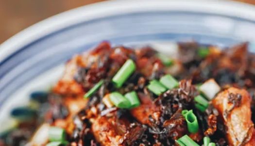 Steamed pork ribs with plum vegetables (non-blanching version)