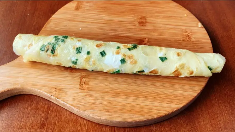 Kuaishou breakfast: green onion egg cake step 0