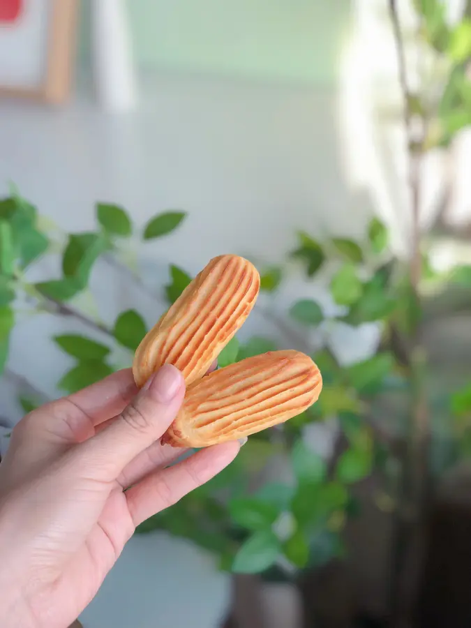 Crispy on the outside and soft on the inside, you don't need to fry them all in a hollow, and the more you chew, the more fragrant the foreign fritters! Quick breakfast step 0