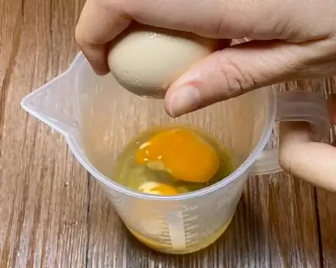 Nutritious breakfast egg cake at the beginning of school, fast pasta, soft and firm, hands do not stick to the face, with detailed video explanation step 0