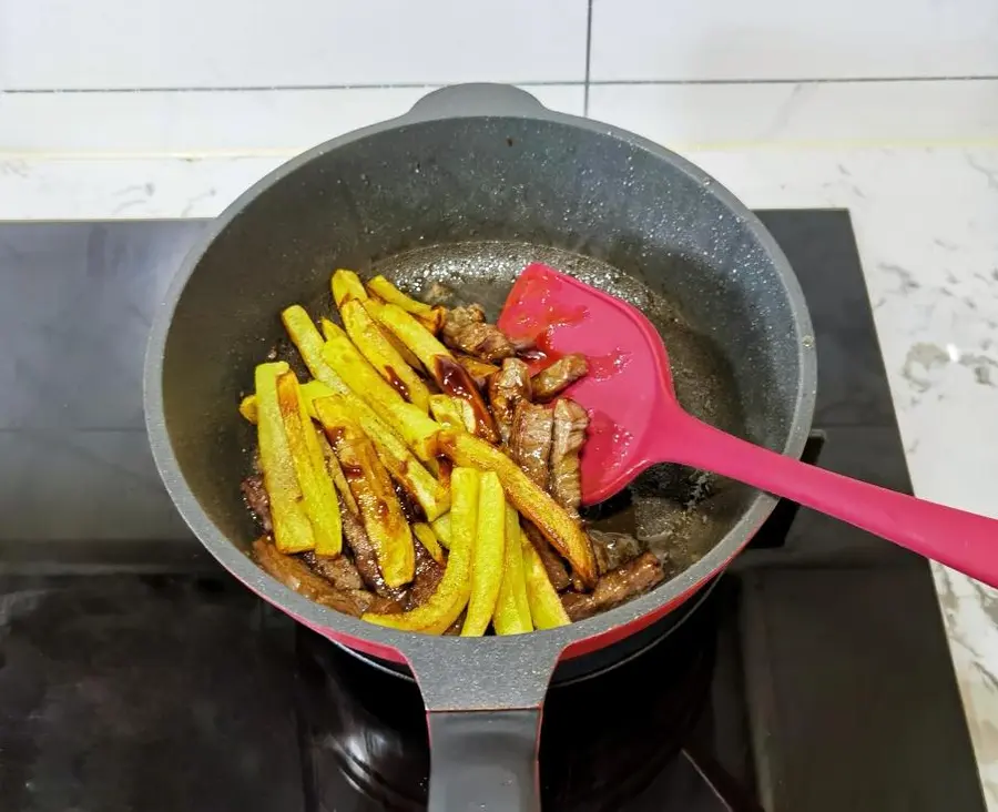 Tender and juicy! !ï¸ Addictive steak potato frying pan in one ãŠ™ï¸ bite step 0