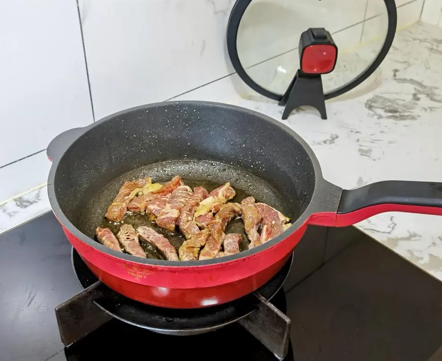 Tender and juicy! !ï¸ Addictive steak potato frying pan in one ãŠ™ï¸ bite step 0