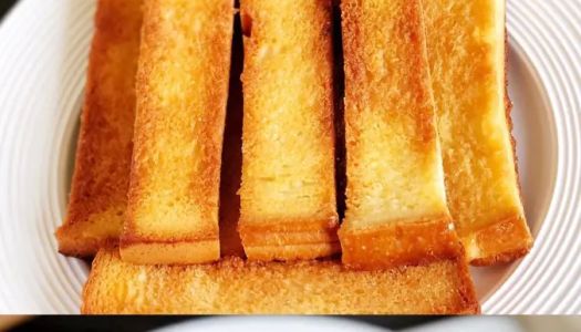 The butter and honey toast strips are eaten in a variety of ways, and the 15-minute fast breakfast is crispy and sweet