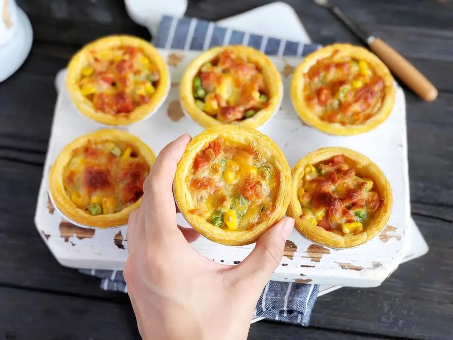 Egg tart skin version of vegetable cups, nutritious low-fat casual snacks, fast breakfast, children's favorite step 0