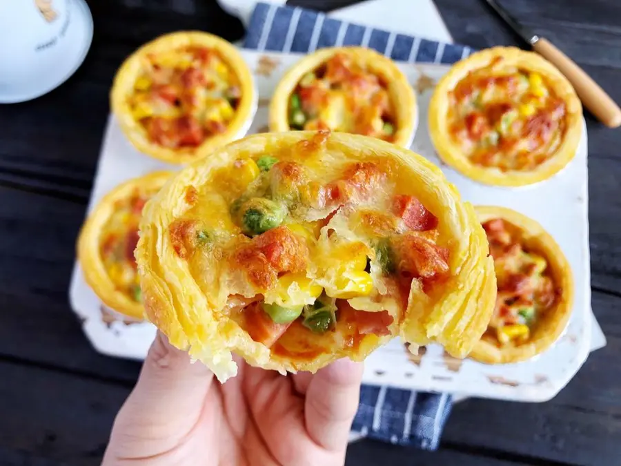 Egg tart skin version of vegetable cups, nutritious low-fat casual snacks, fast breakfast, children's favorite step 0