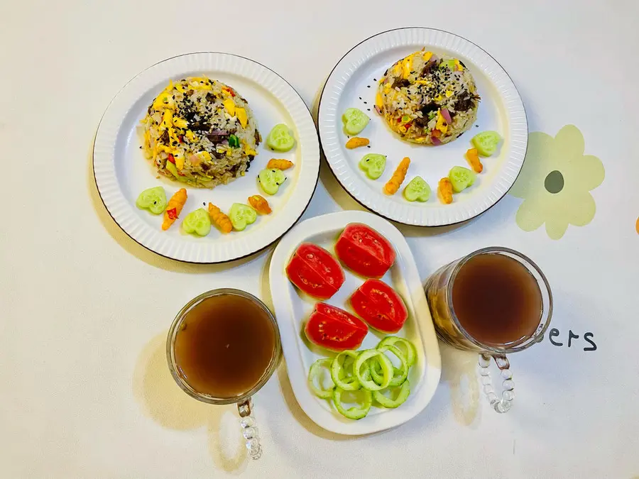 Elementary school students try different ways to make breakfast and don't repeat it every week step 0