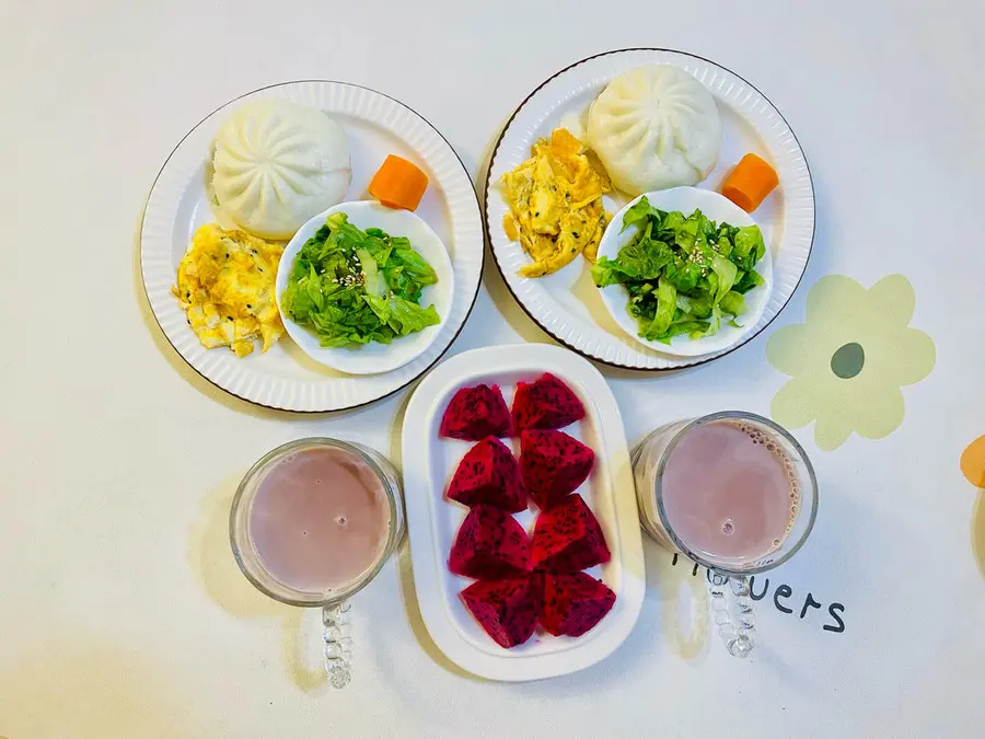 Elementary school students try different ways to make breakfast and don't repeat it every week step 0