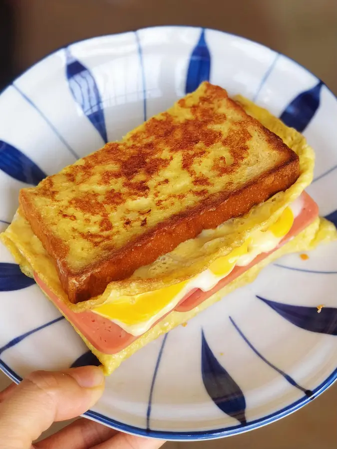 The 10-minute Kuaishou Breakfast Egg Bun Sandwich  is simple, fast, nutritious and delicious, a must-have breakfast for primary school students! How to eat toast in a pattern step 0