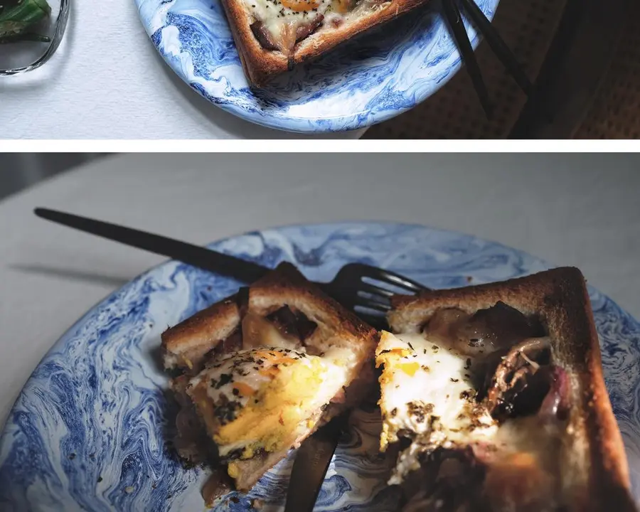 A box of baked toast with nowhere to go step 0