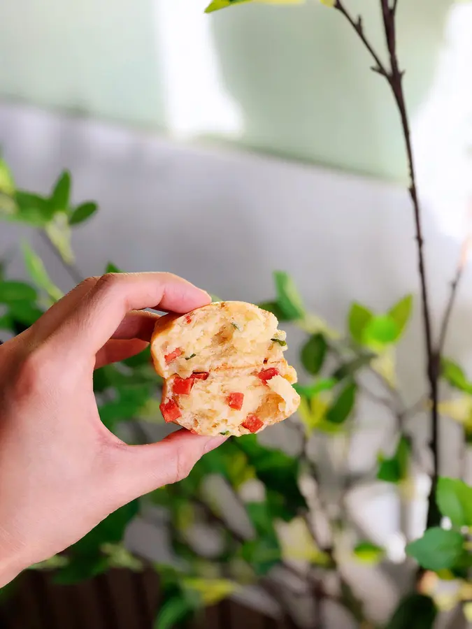 Chive pork floss ham scone, super simple 20-minute fast breakfast, crispy on the outside and soft on the inside, don't miss the meat floss! step 0