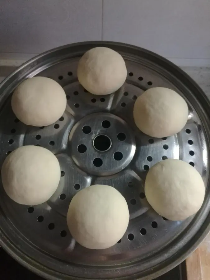 Teach you how to steam steamed buns step 0