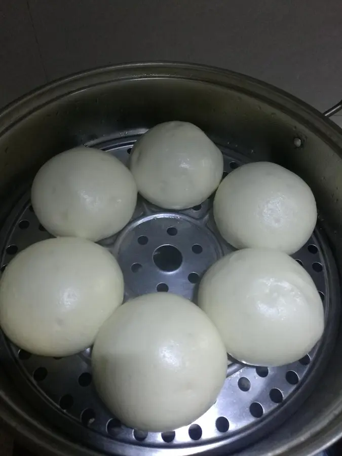 Teach you how to steam steamed buns step 0