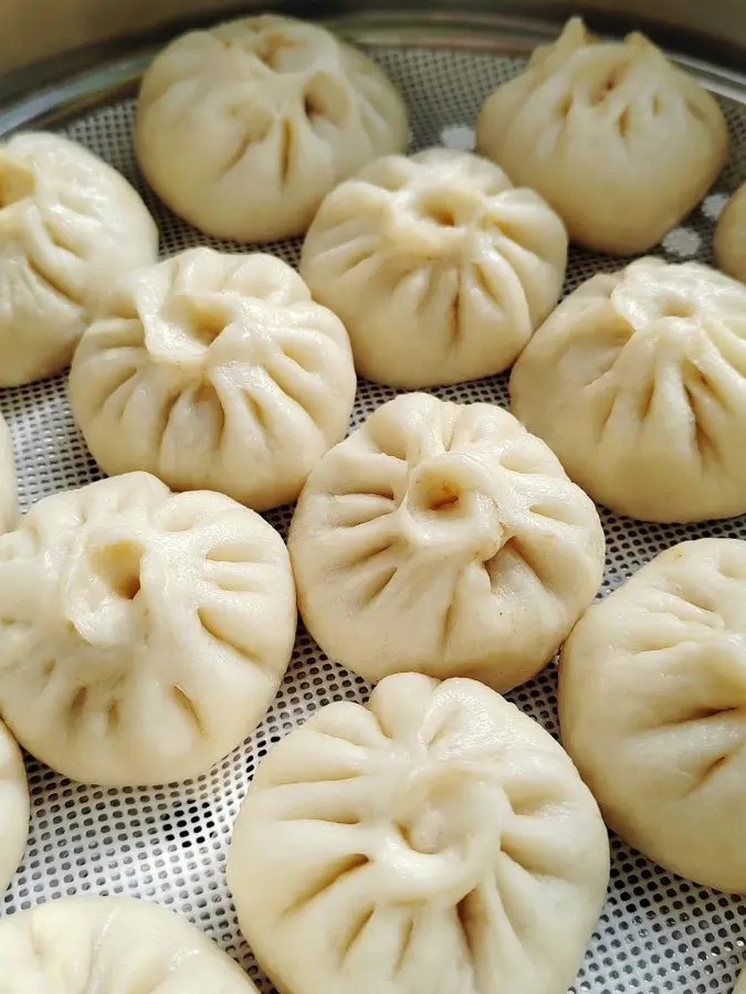 Teach you how to steam steamed buns ~  Mom's favorite xiaolongbao