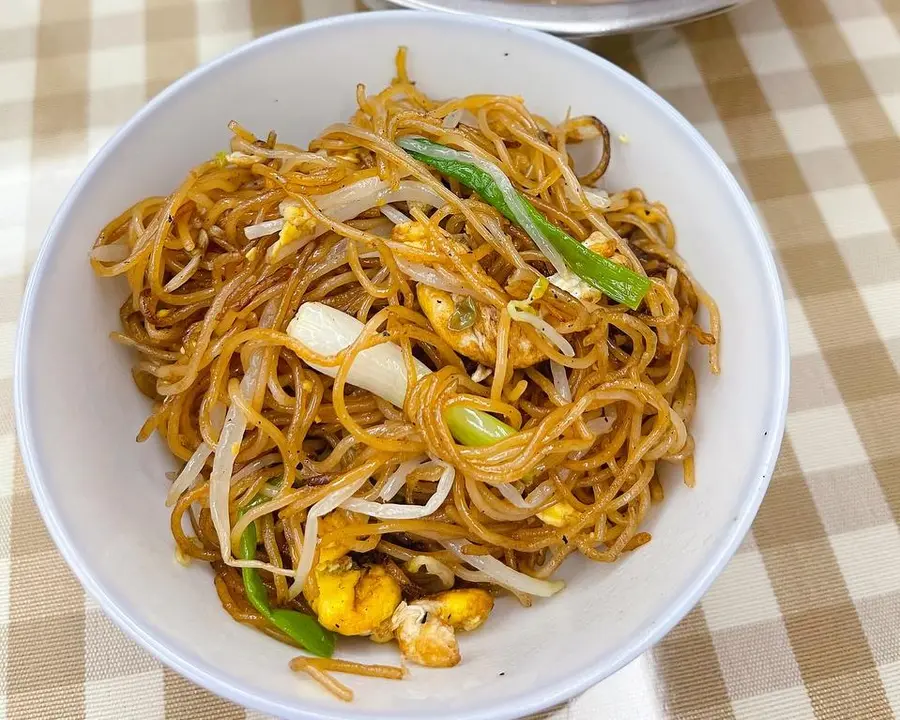 Big-name fried rice noodles step 0