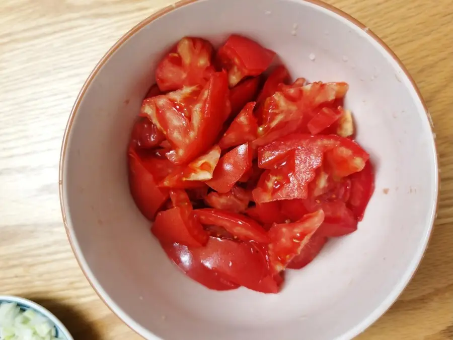  Tomato egg gnocchi soup step 0