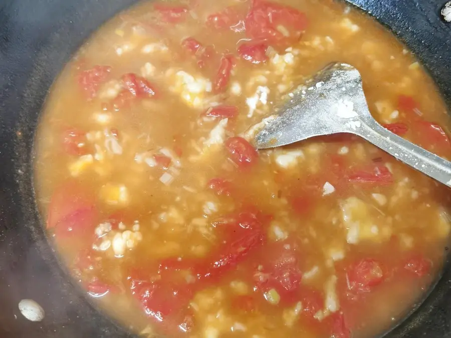  Tomato egg gnocchi soup step 0