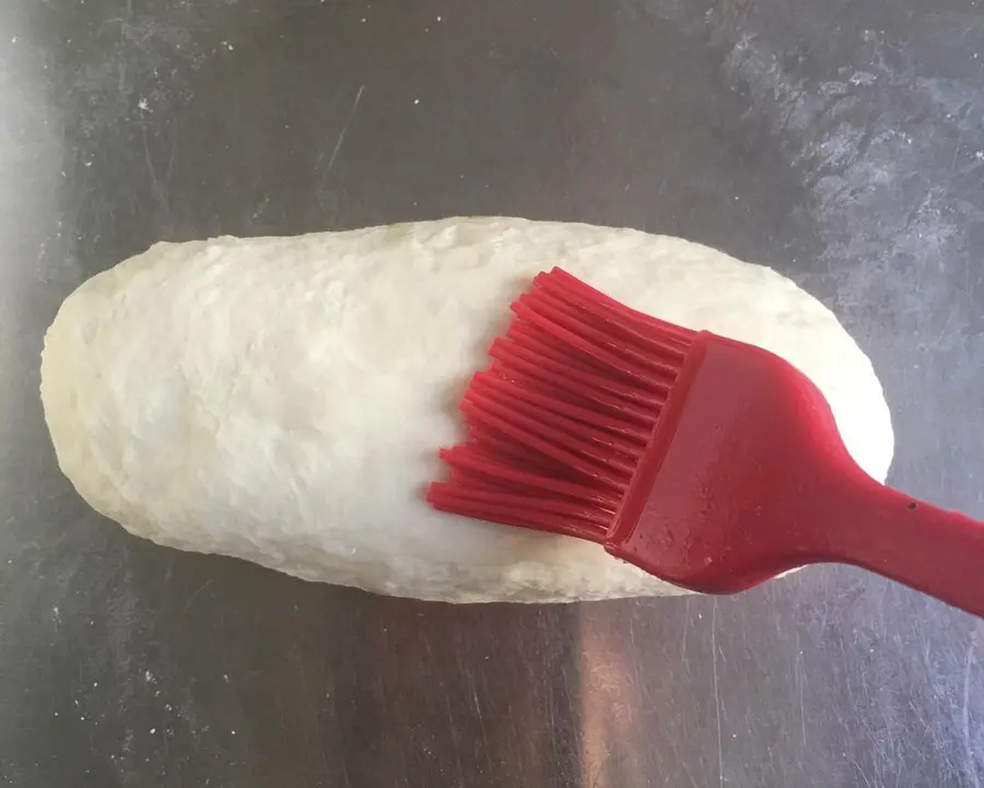 A classic of Chinese breakfast: fried dough sticks step 0