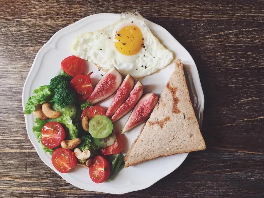 Five-minute Western-style breakfast