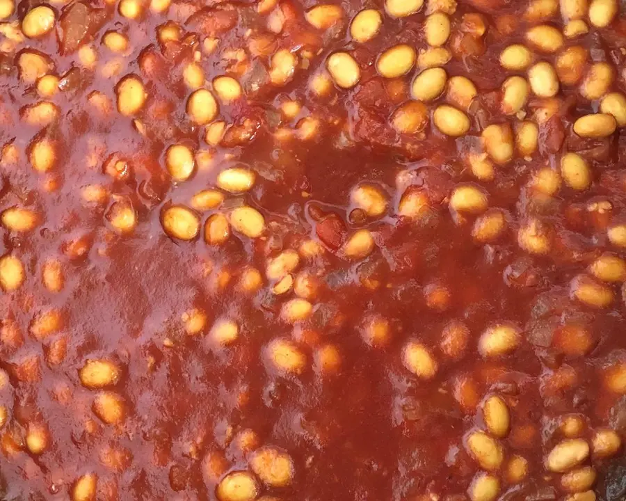 Baked beans with tomato sauce (English breakfast soybeans/kidney beans)