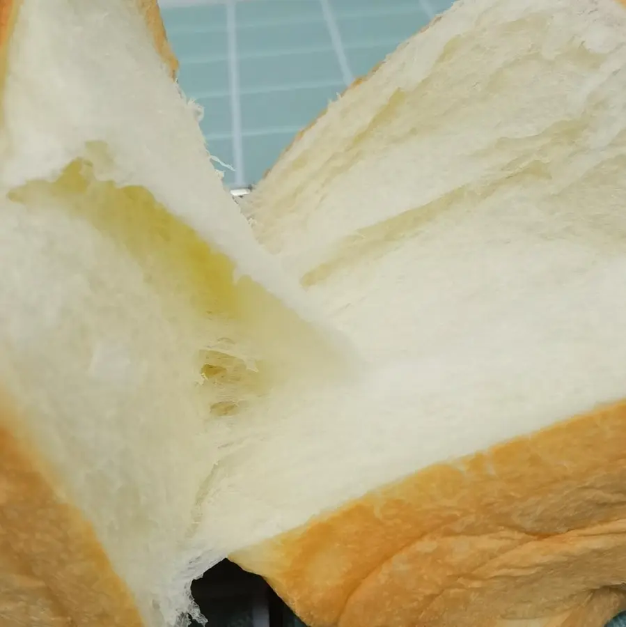 Hokkaido toast to be made every week 520g, soft brushed, one fermentation (medium method) step 0