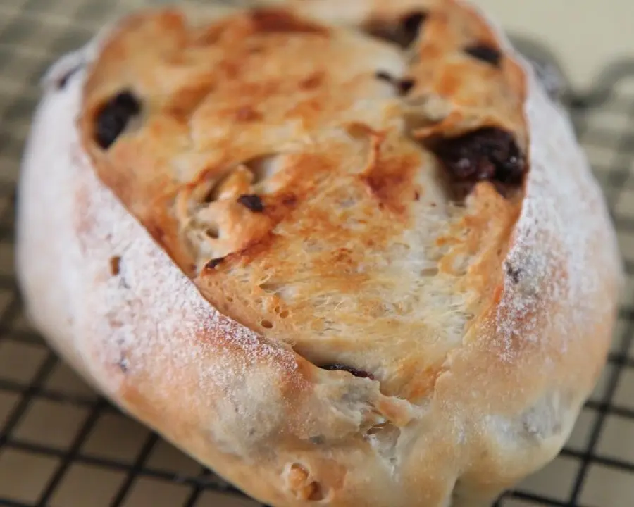 Raisins and walnuts soft European bread step 0