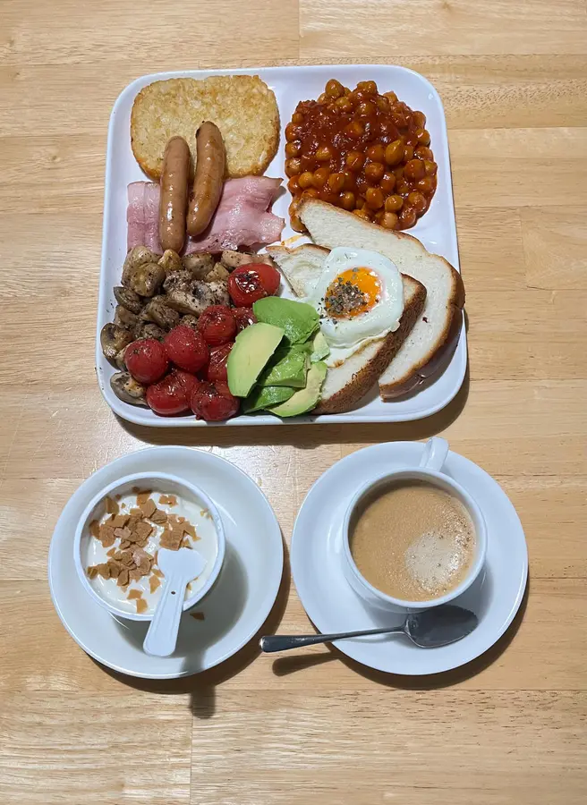 English breakfast (not hungry for a day)