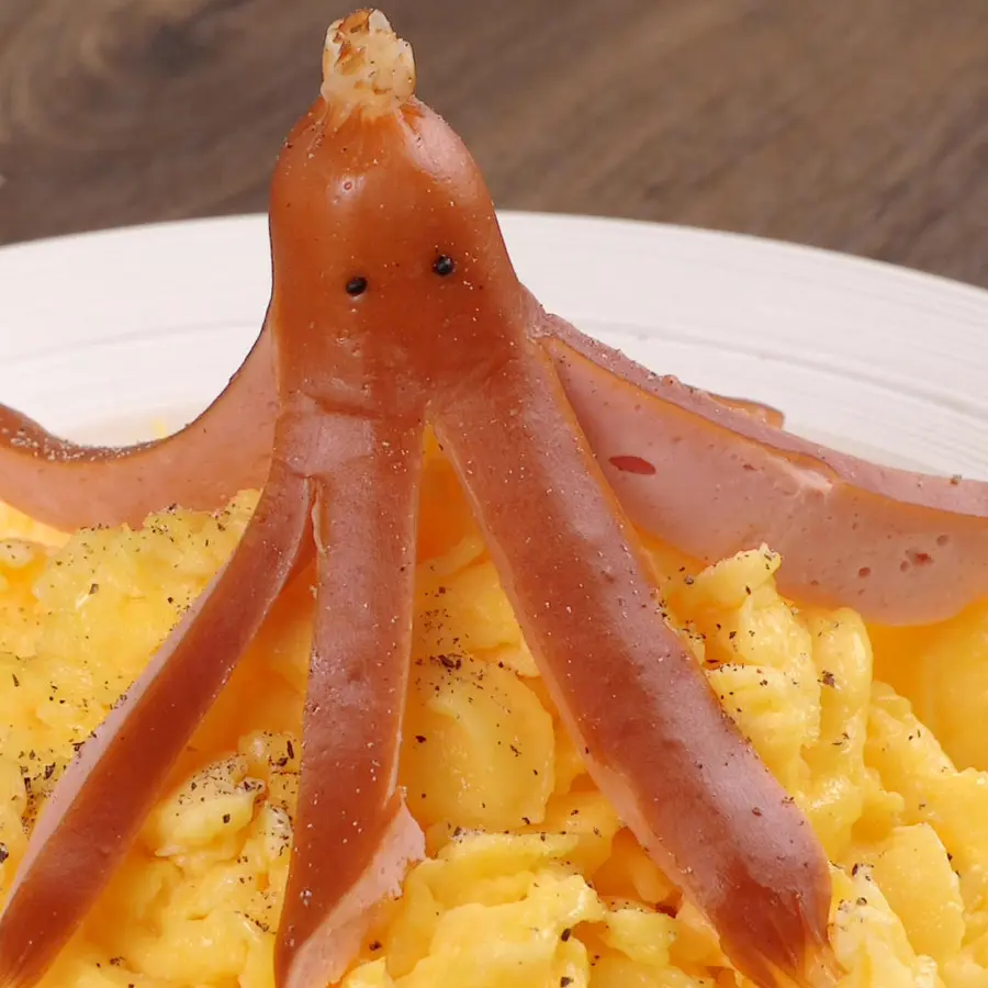 Small octopus American scrambled eggs step 0