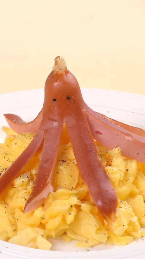 Small octopus American scrambled eggs