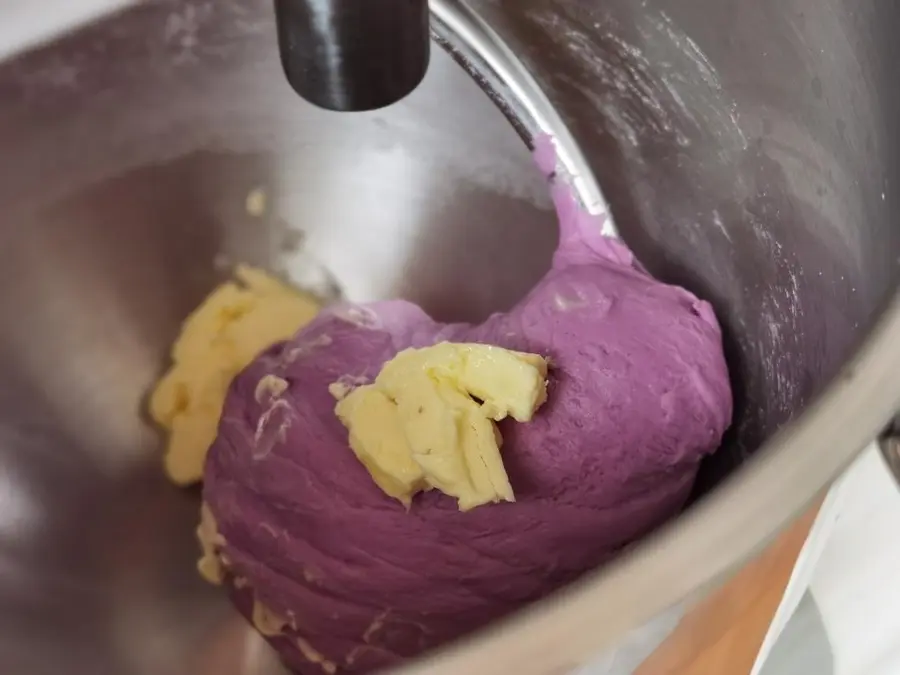 Lilac  purple sweet potato soft bread step 0