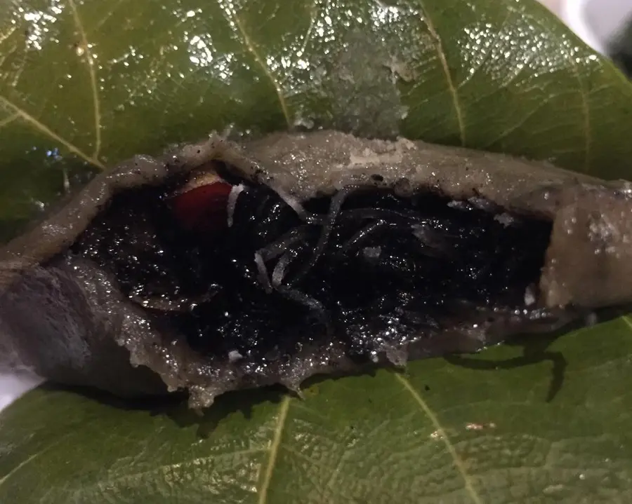 Zhanjiang special snacks: Tian Ai Qi, wood leaf clip, leaf cake, Mi leaf cake