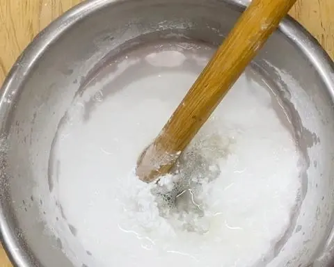 Cantonese crystal shrimp dumplings are made step 0