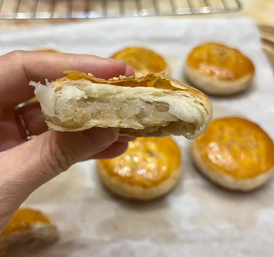 Traditional Wife Cake (Glutinous Rice Filling)